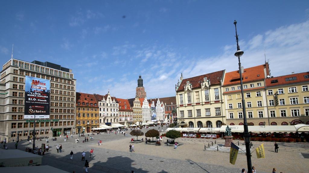 Solny Square Aparthotel Breslavia Exterior foto