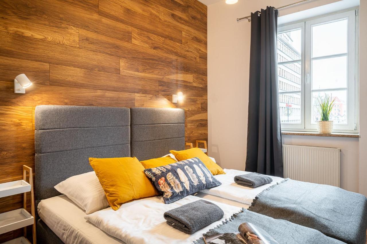 Solny Square Aparthotel Breslavia Exterior foto